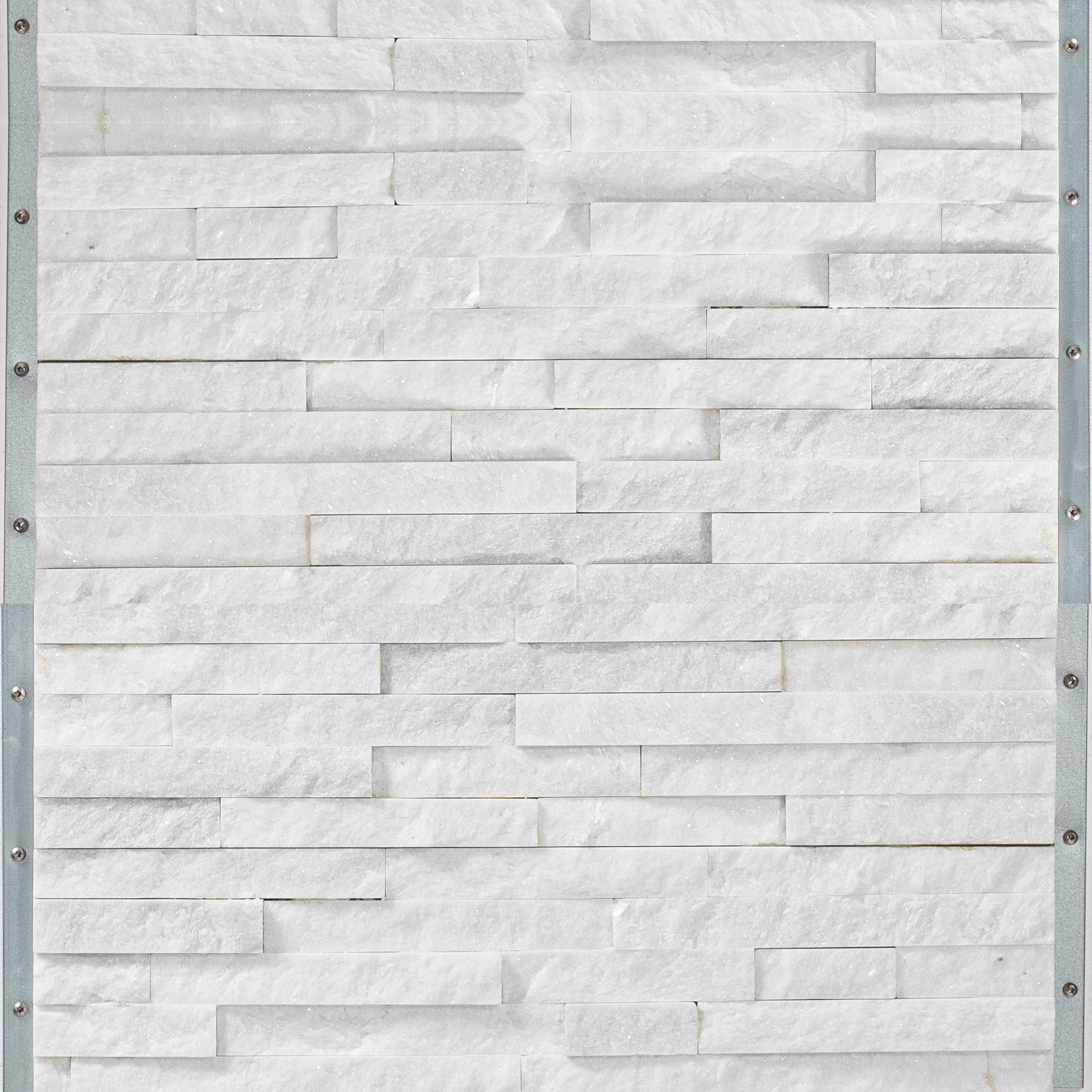 SaunaSeinis, kristallinvalkea